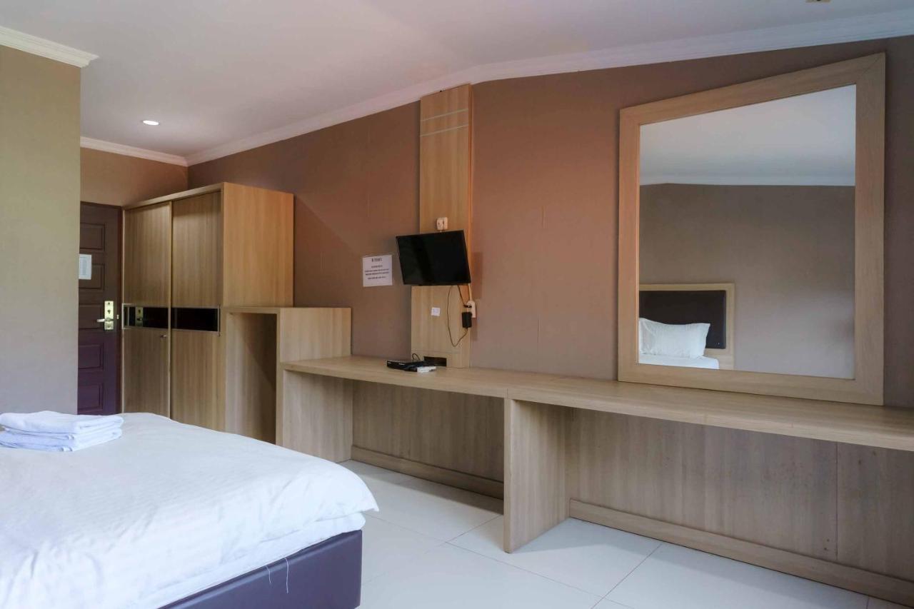 Hotel Koolkost Syariah At Taman Simprug Cikarang Bekasi Zewnętrze zdjęcie