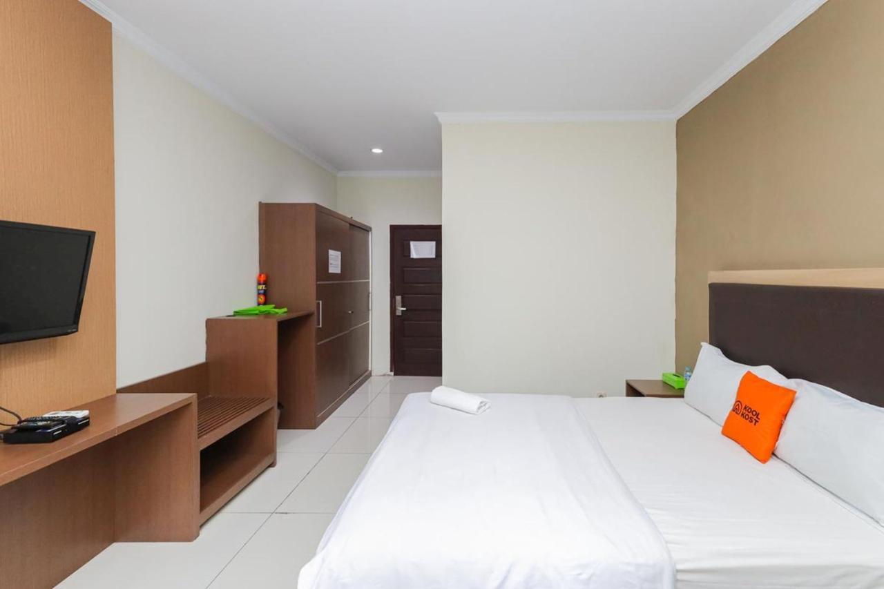 Hotel Koolkost Syariah At Taman Simprug Cikarang Bekasi Zewnętrze zdjęcie