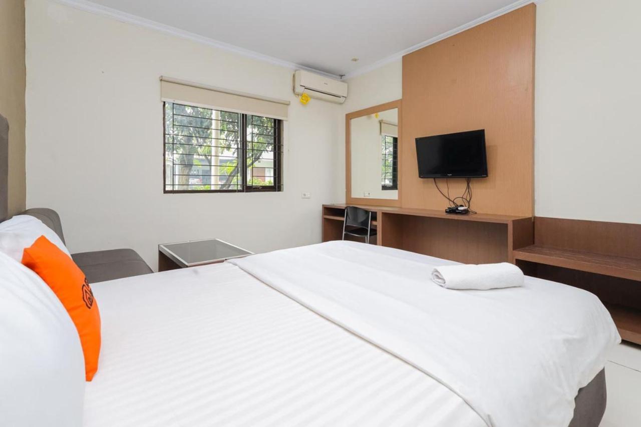 Hotel Koolkost Syariah At Taman Simprug Cikarang Bekasi Zewnętrze zdjęcie